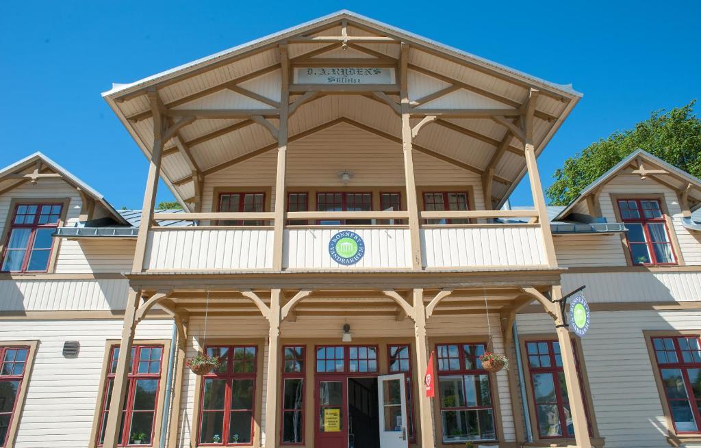 Ronneby Brunnspark Vandrarhem Och B&B Exterior photo