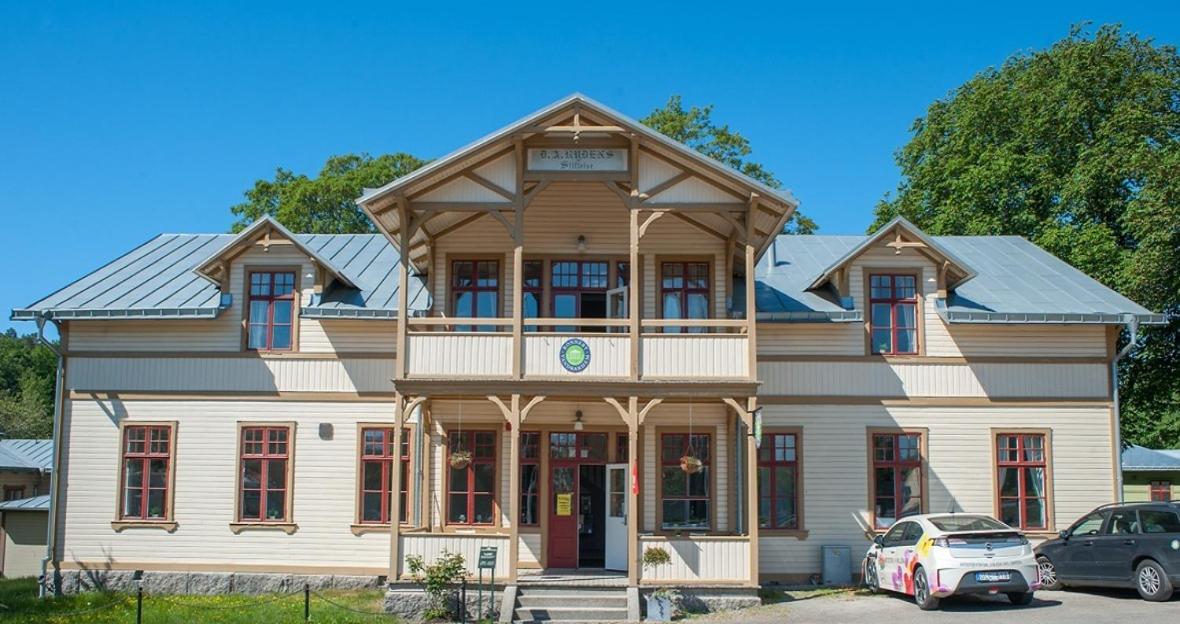 Ronneby Brunnspark Vandrarhem Och B&B Exterior photo